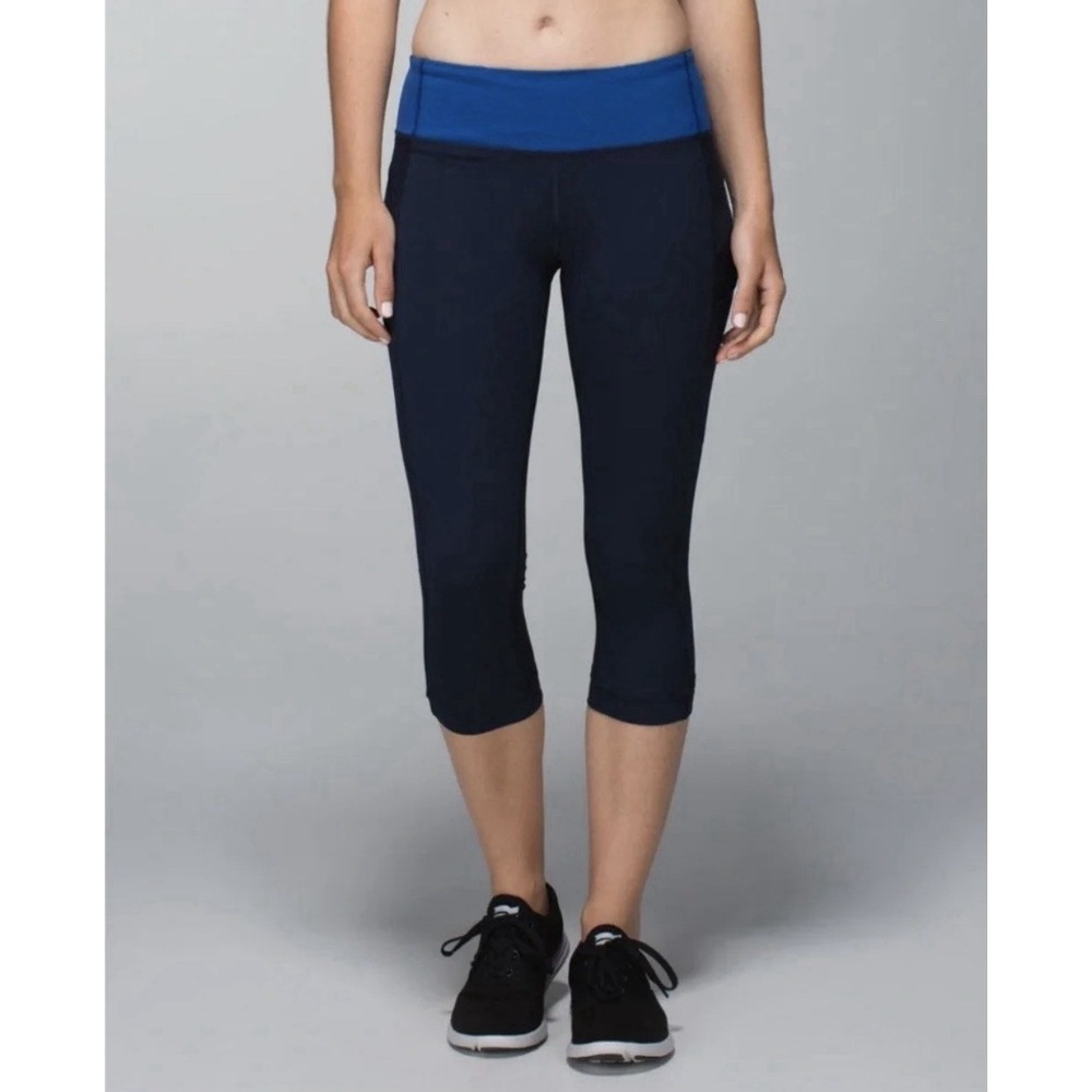 Lululemon Illumina Crop Legging in Inkwell Navy Rugged Royal Blue Size 6